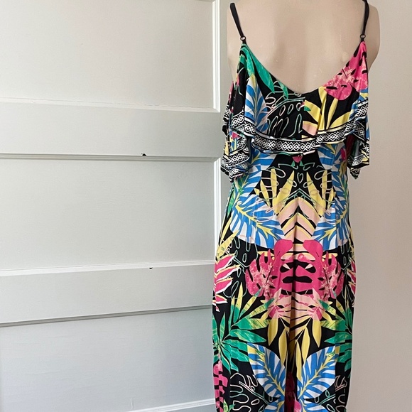Flying Tomato Black Tropical Off-Shoulder Jumpsuit - Large - Picture 6 of 11